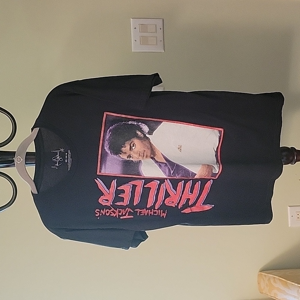 Women's Michael Jackson Thriller Graphic Tee Size M